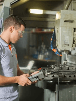 Metal Machinist (First Class)